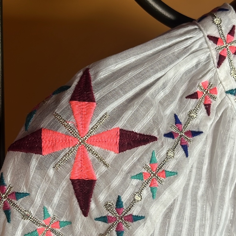 BELLE VERE Santa Fe Top - Picture 4 of 10